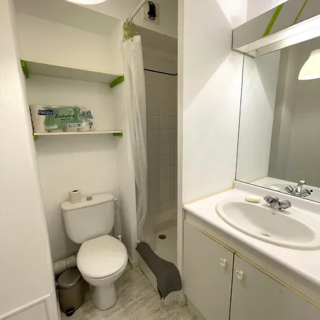 T2 Metro 10min - Parking & Terrasse Daire